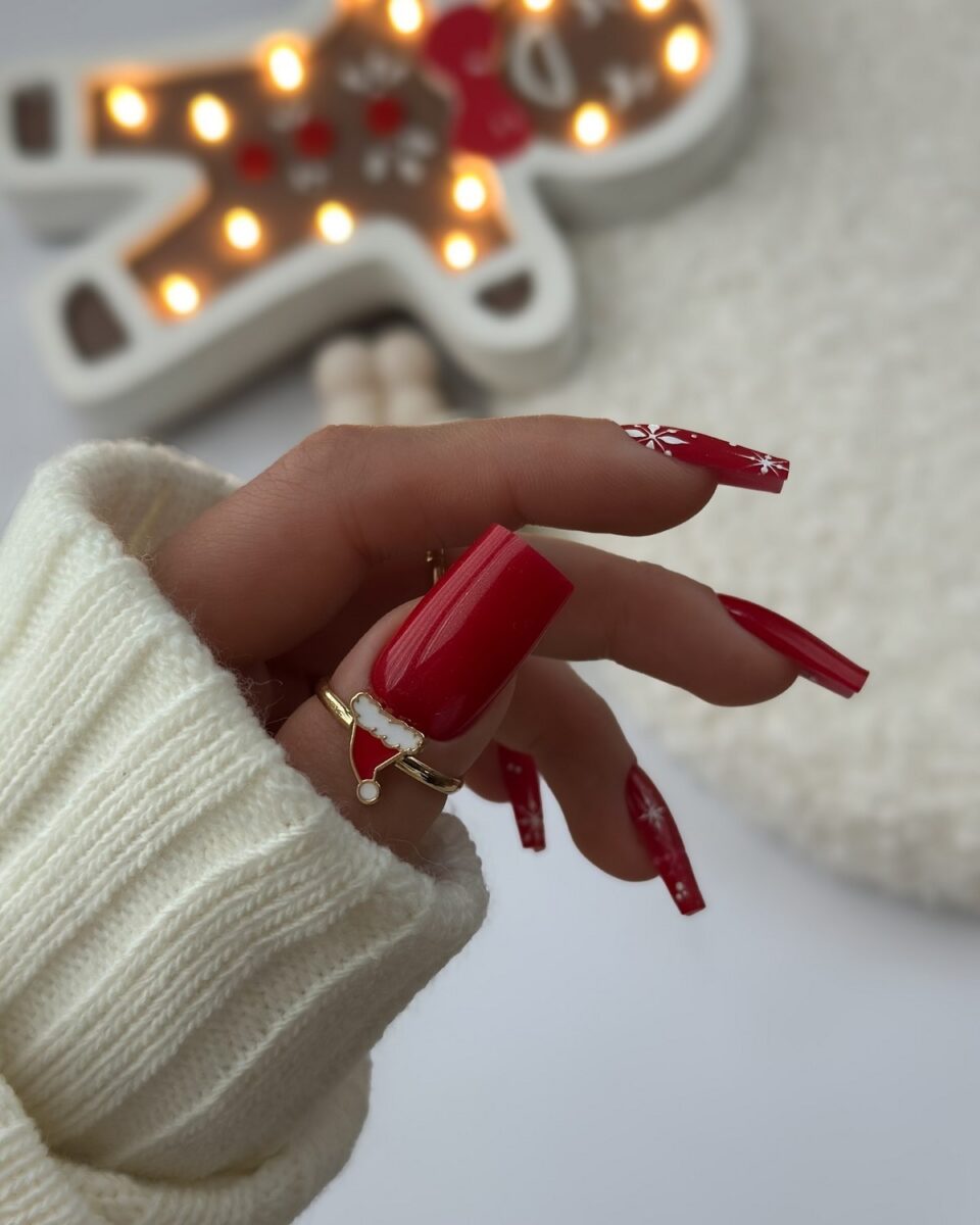 Зимовий манікюр у лютому 2026 – топові новинки