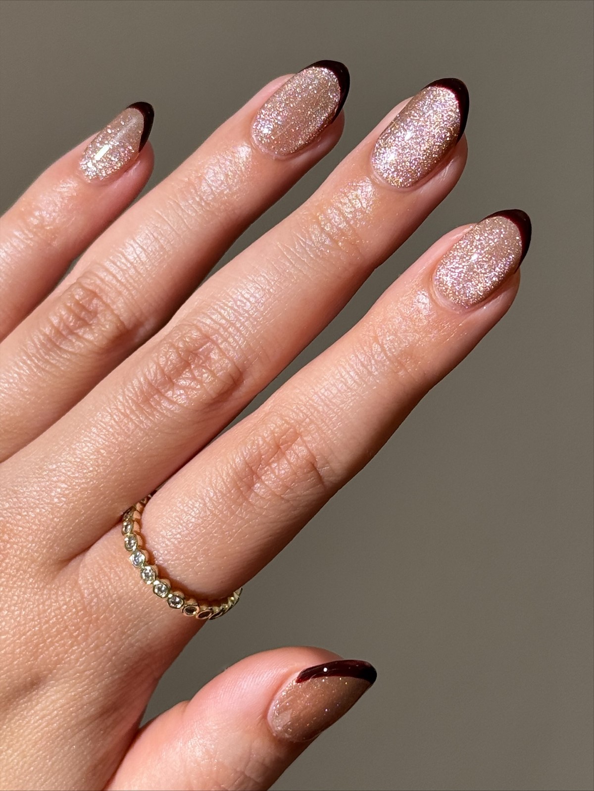 Манікюр на зиму 2026, який виглядає дорого