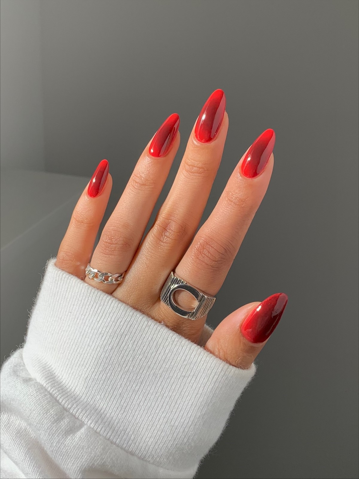 Манікюр на зиму 2026, який виглядає дорого