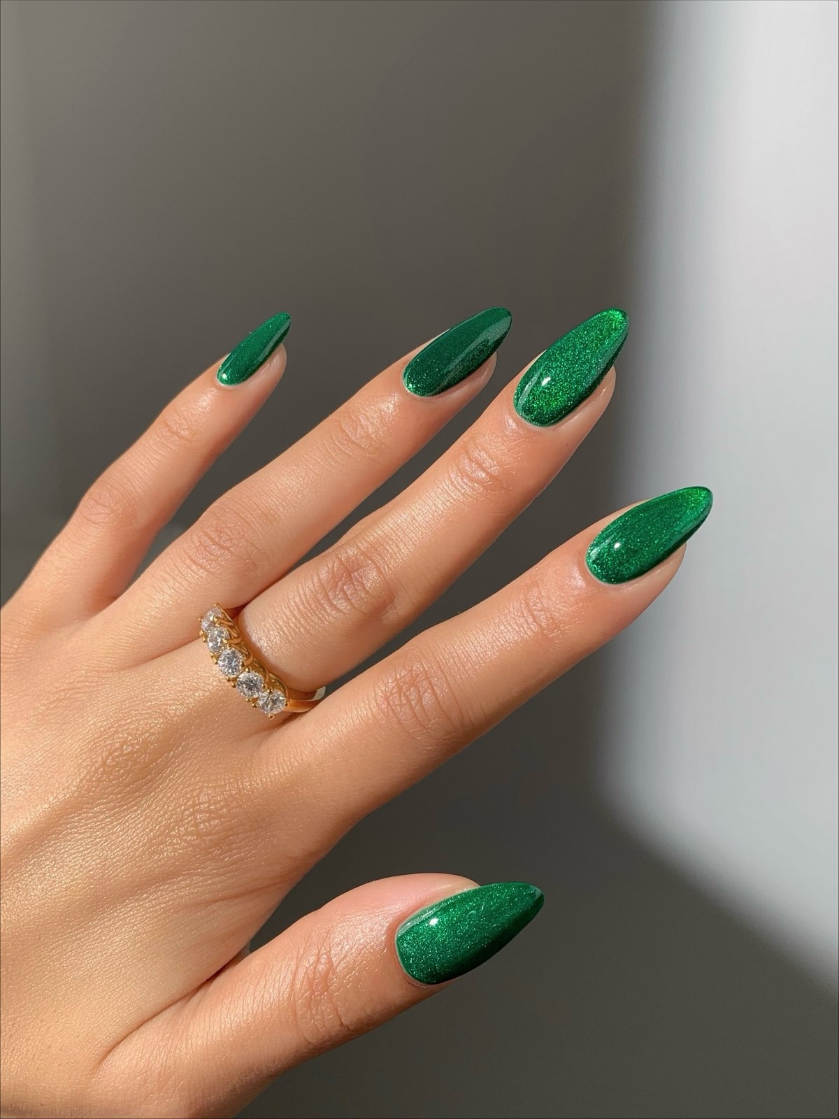 Манікюр на зиму 2026, який виглядає дорого