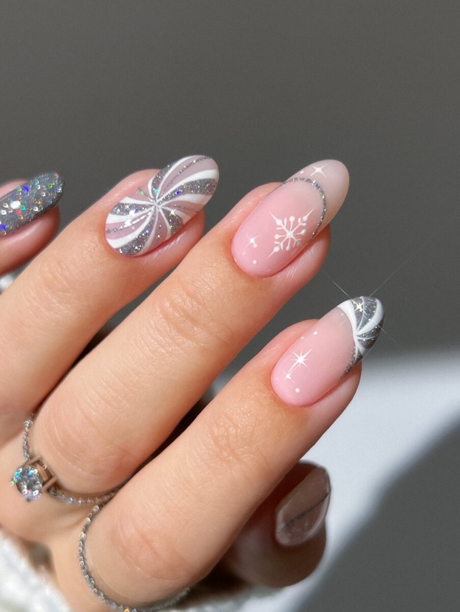 Новорічний манікюр з блискітками 2027: найкращі ідеї