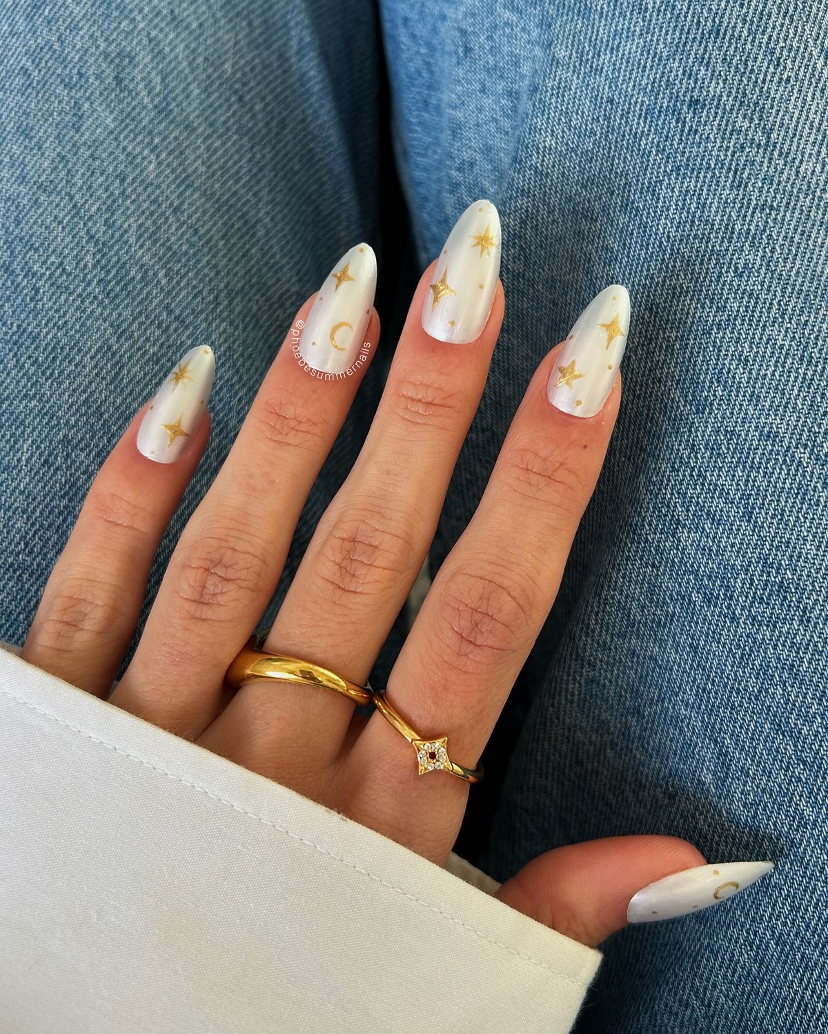 Cloud Dancer: молочний манікюр – хіт зими 2026 року