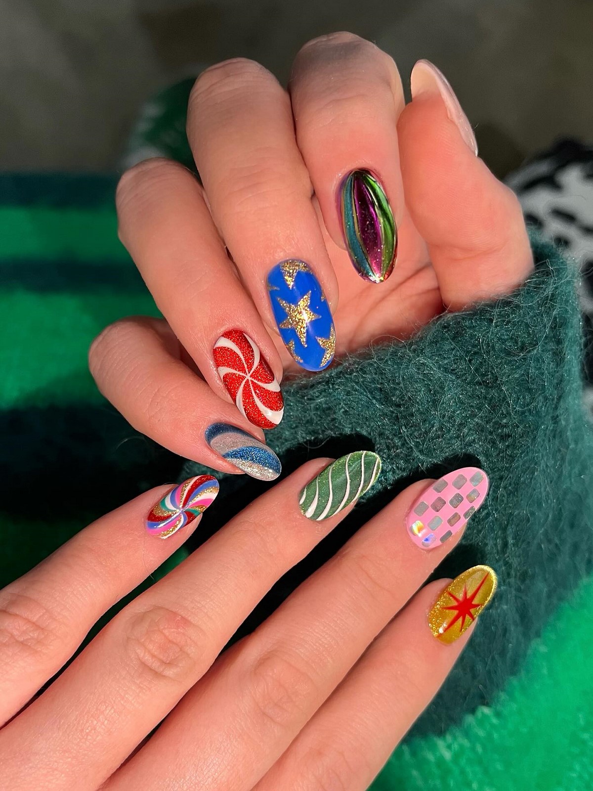 Цікавий і небанальний манікюр цієї зими: тренди 2026 року