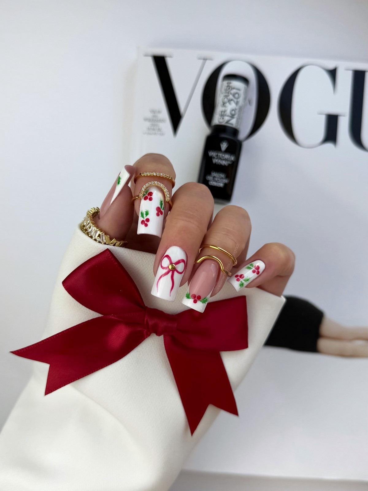 Цікавий і небанальний манікюр цієї зими: тренди 2026 року