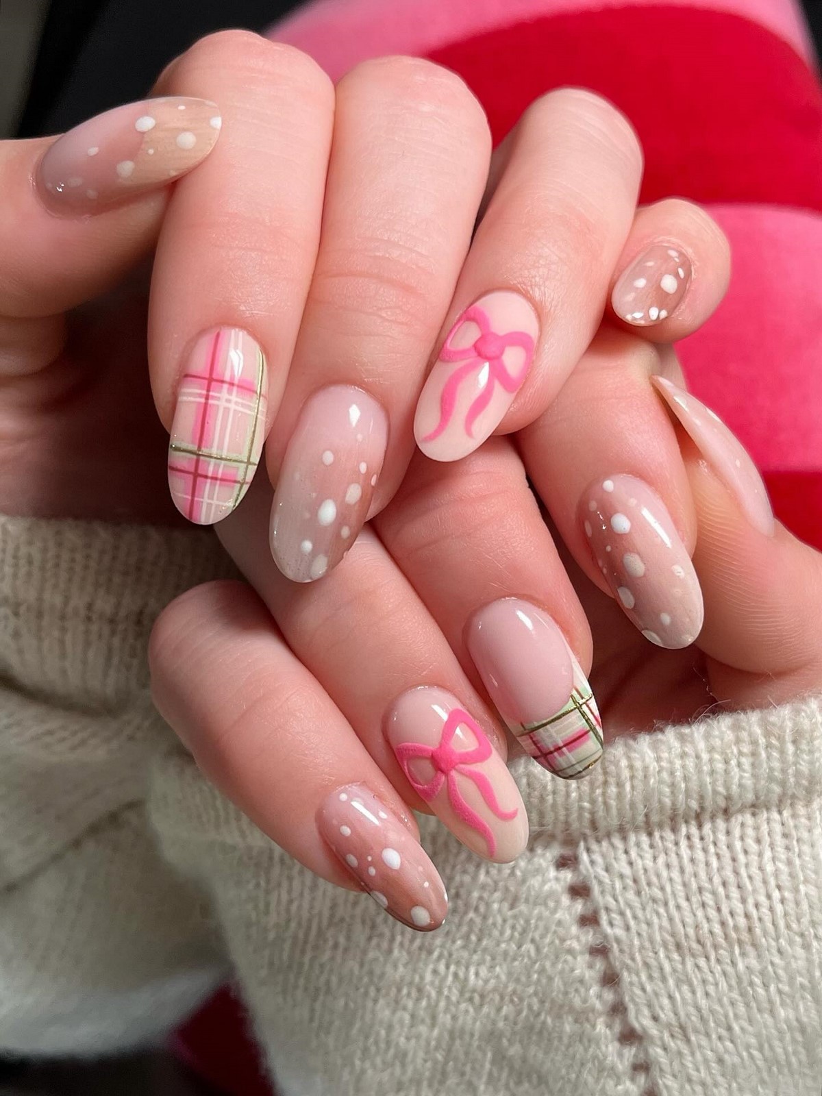 Цікавий і небанальний манікюр цієї зими: тренди 2026 року