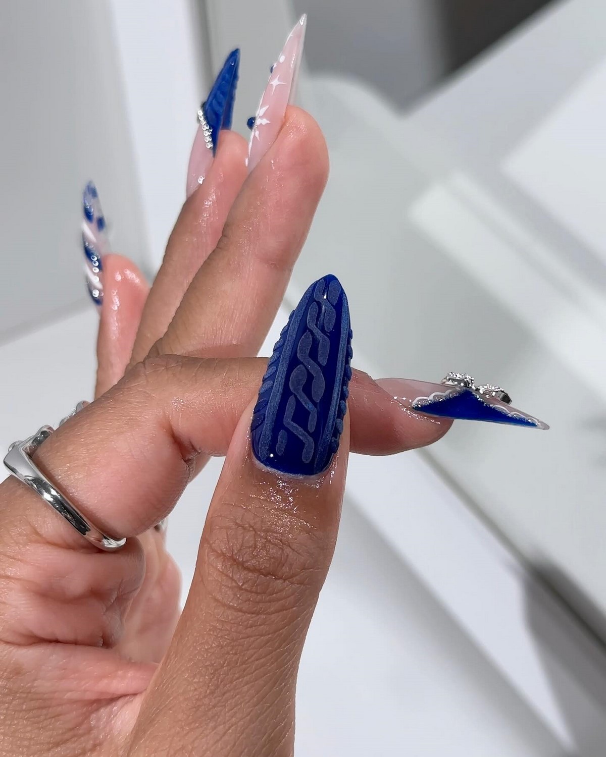 В’язані візерунки на нігтях у січні 2026 року