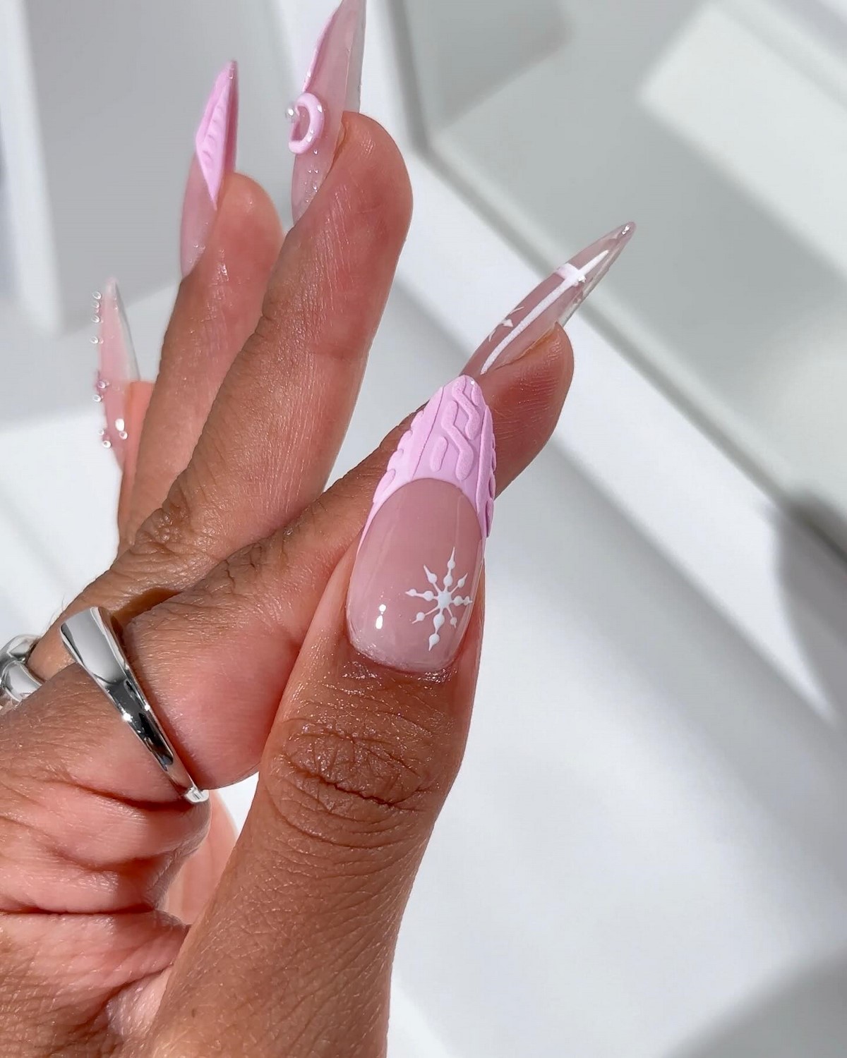 В’язані візерунки на нігтях у січні 2026 року