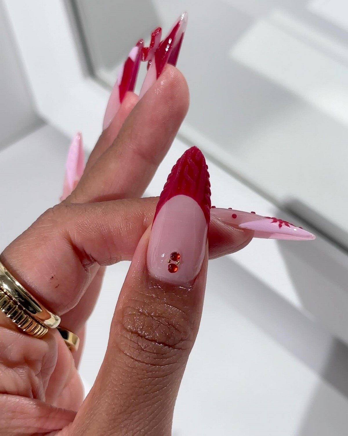 В’язані візерунки на нігтях у січні 2026 року