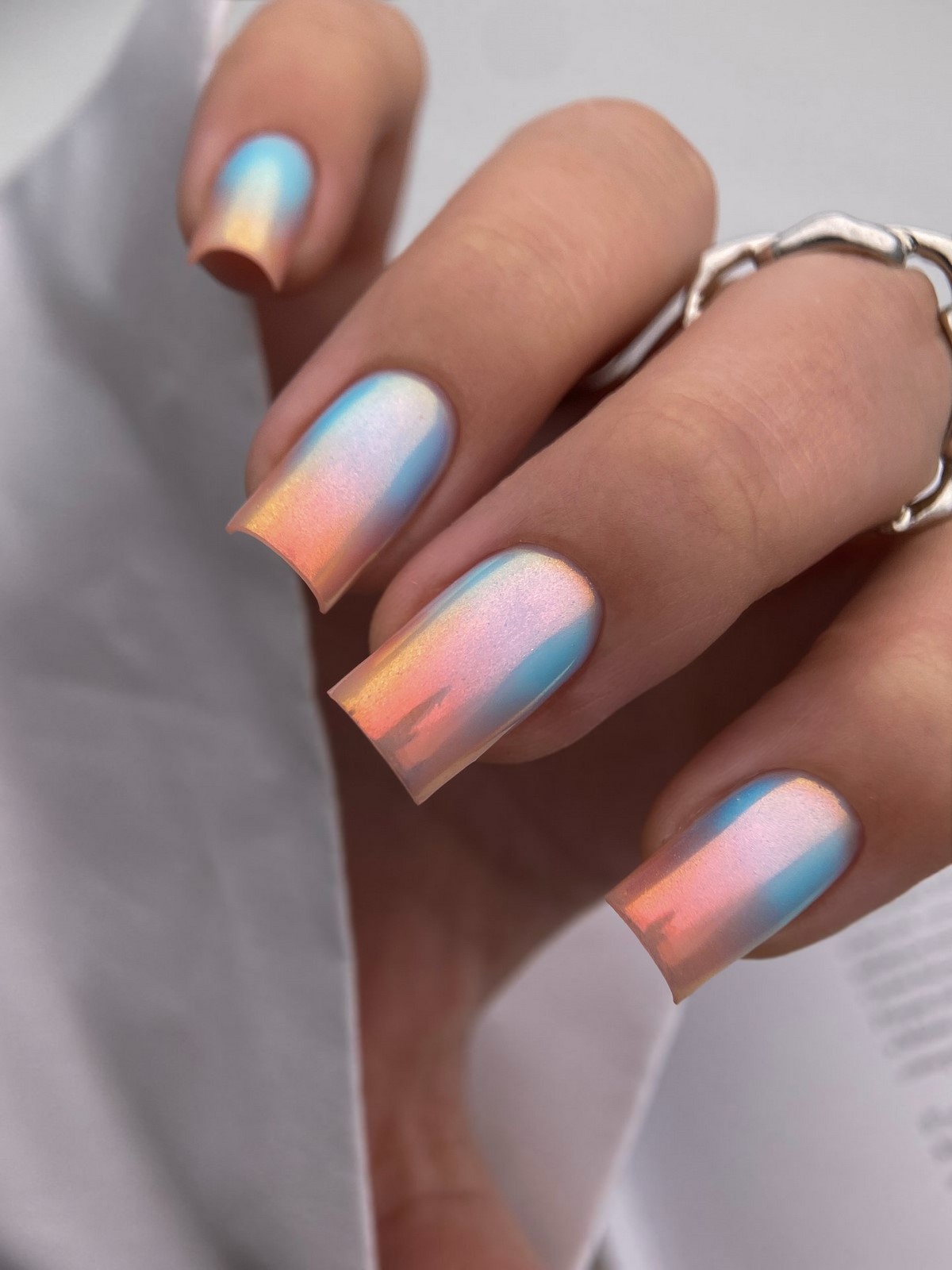 Модний зимовий манікюр на квадратні нігті: тренди 2026