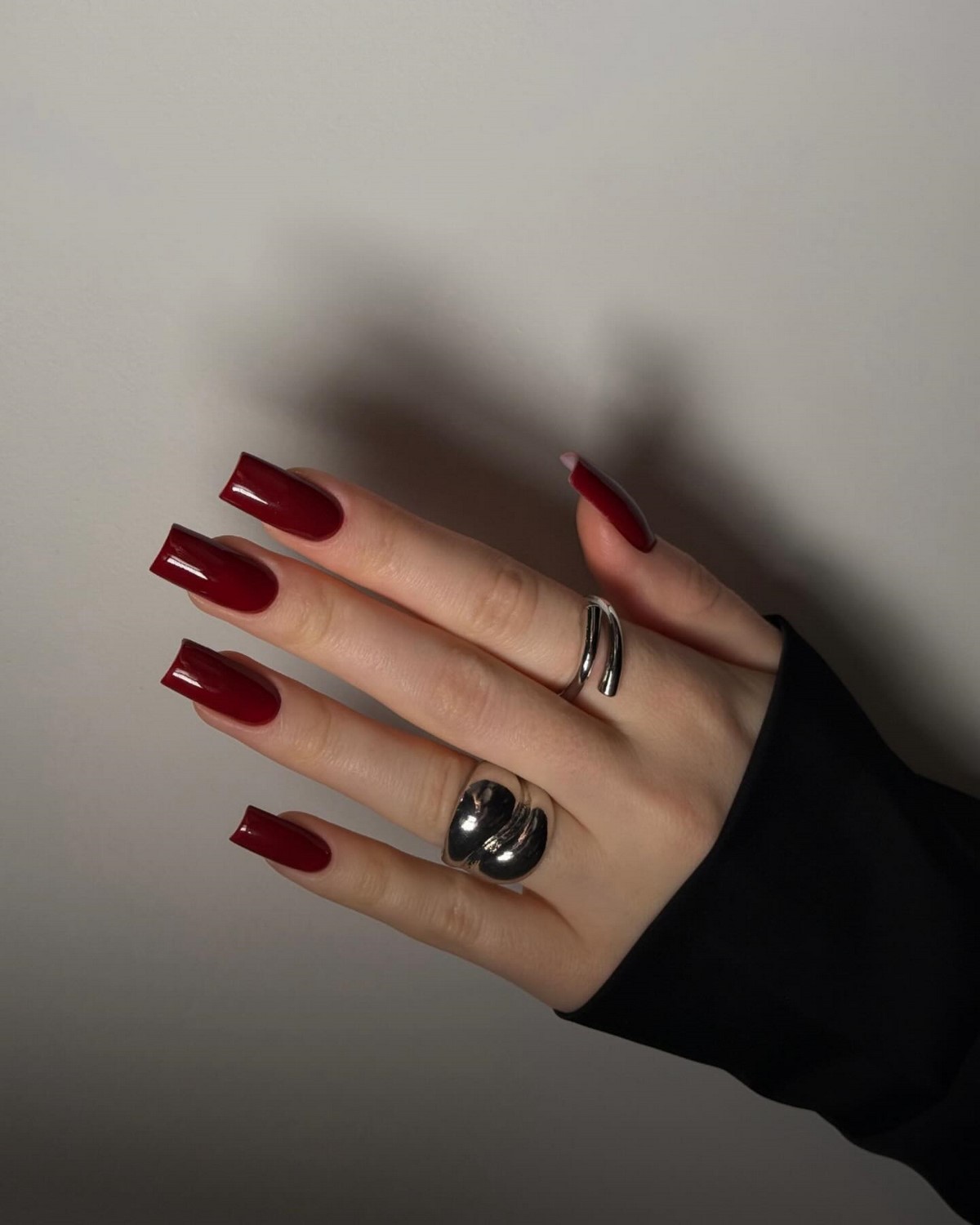 Модний зимовий манікюр на квадратні нігті: тренди 2026