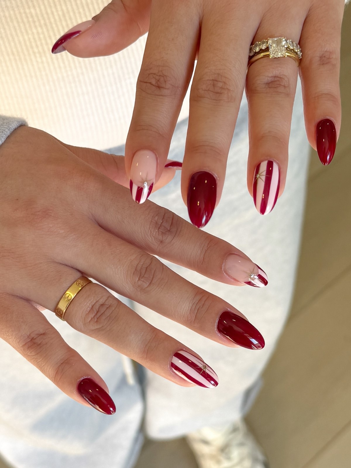 Зимовий манікюр у смужку 2026: модна тенденція сезону