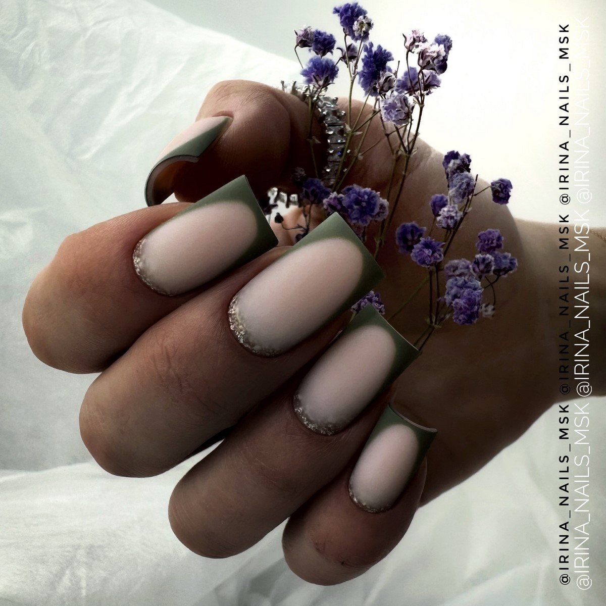 Зимовий манікюр у зеленому кольорі: новинки 2026 року