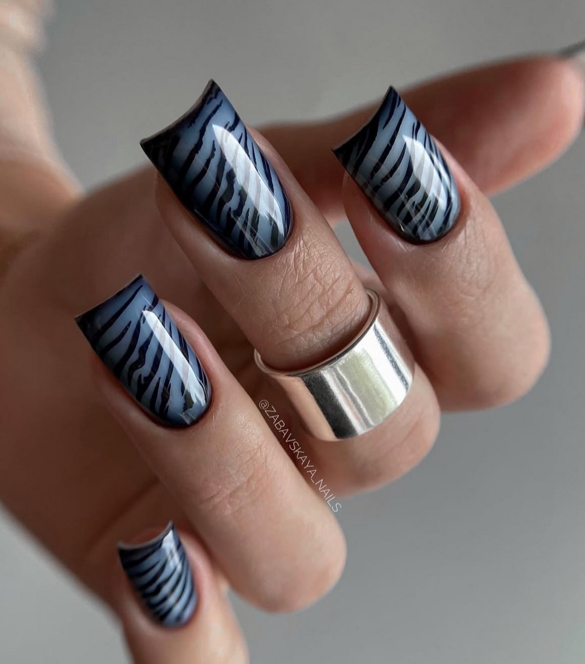 Анімал-принт на нігтях у сезоні 2026: як вибрати трендовий дизайн