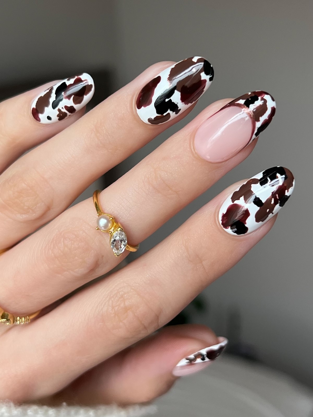 Анімал-принт на нігтях у сезоні 2026: як вибрати трендовий дизайн