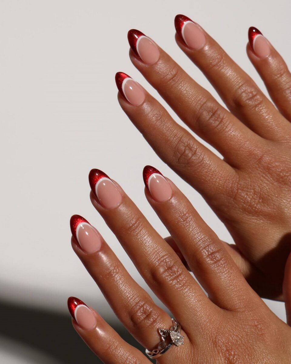 Червоний френч взимку 2026 як символ стильної елегантності