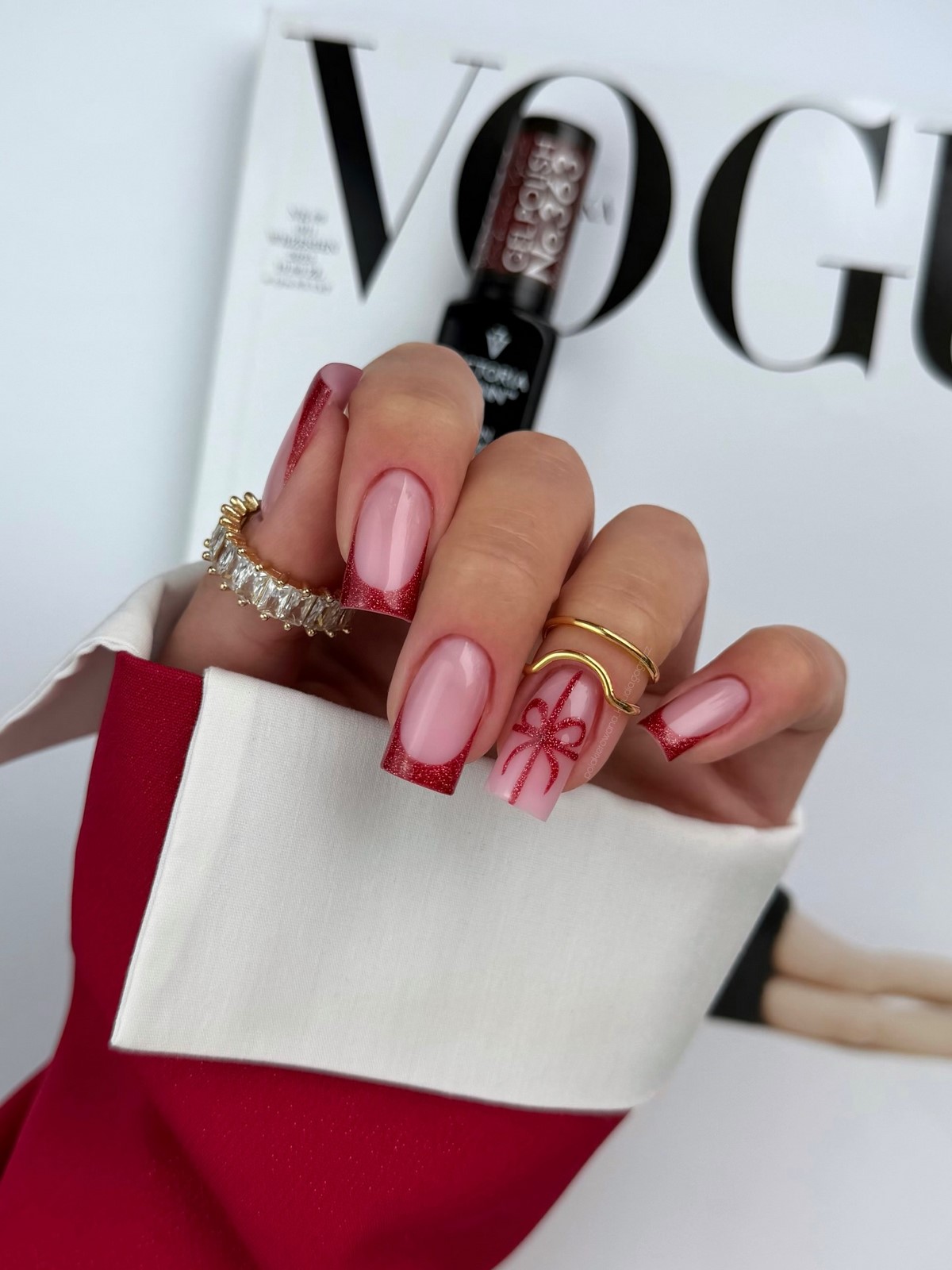 Червоний френч взимку 2026 як символ стильної елегантності