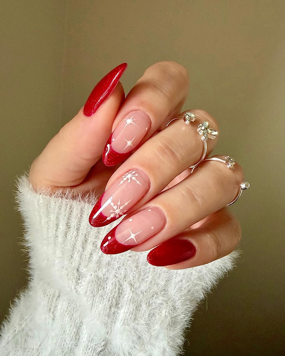 Червоний френч взимку 2026 як символ стильної елегантності