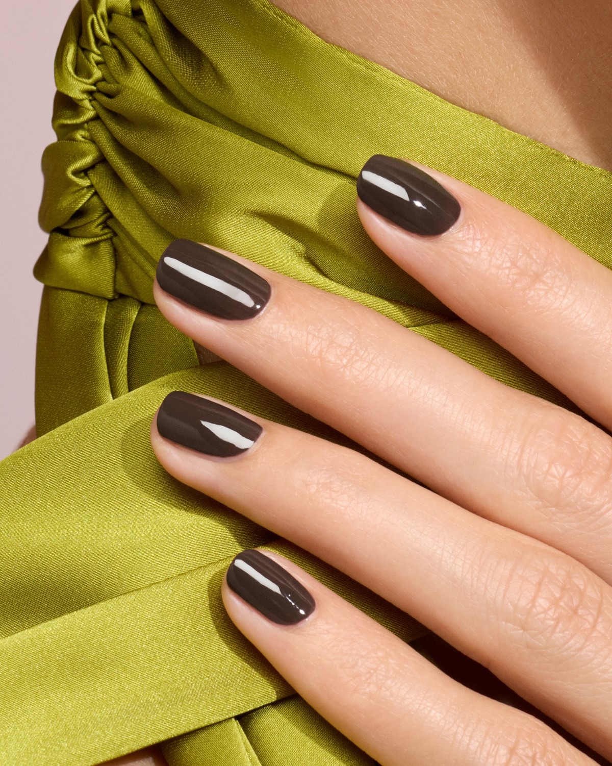 Актуальні форми нігтів на лютий 2026 року та дизайни з ними