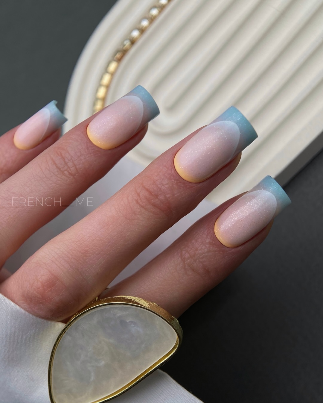 Френч-манікюр у 2026 році: тренди та стильні тенденції