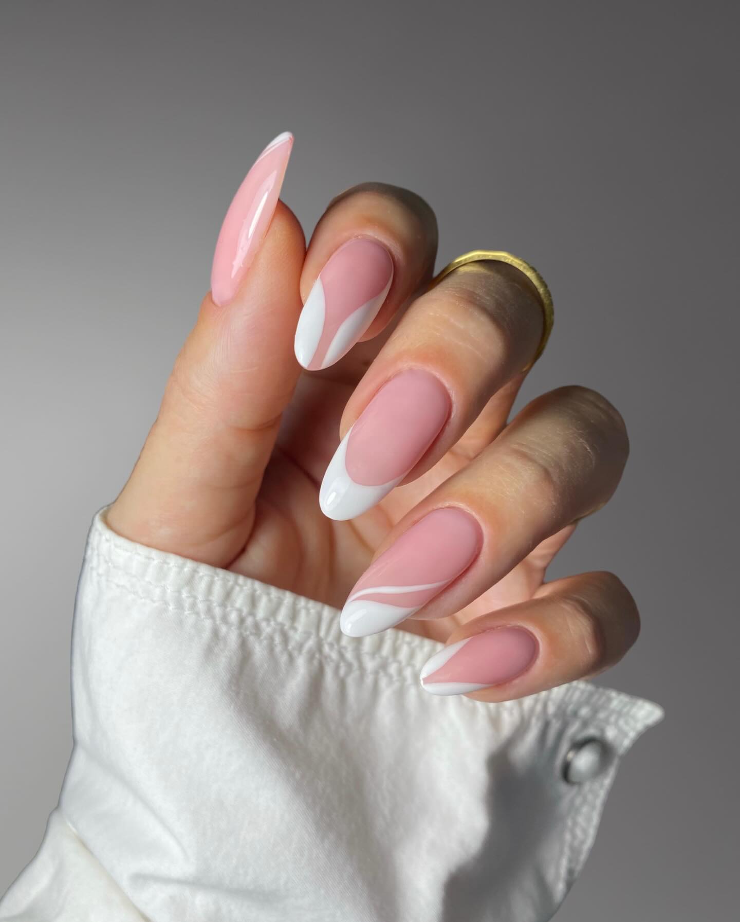 Френч-манікюр у 2026 році: тренди та стильні тенденції