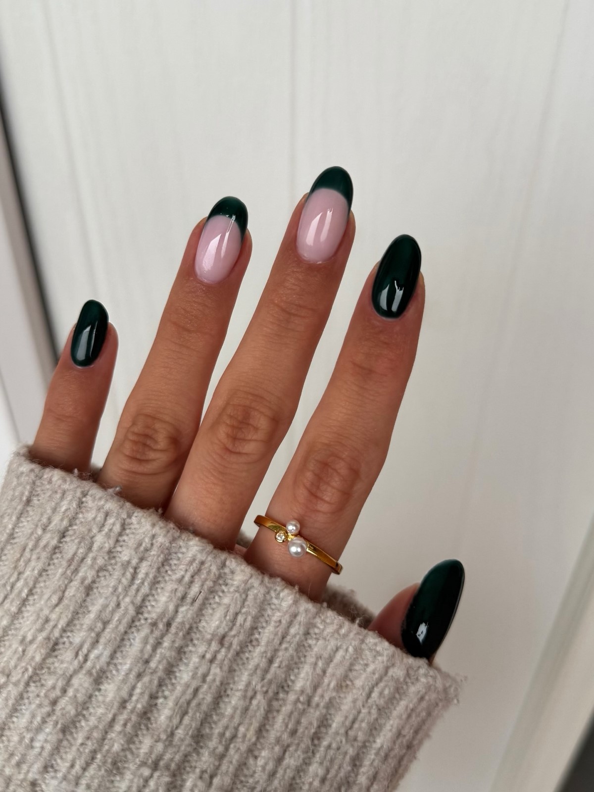 Ідеї френч-манікюру на зиму 2026 з модним характером