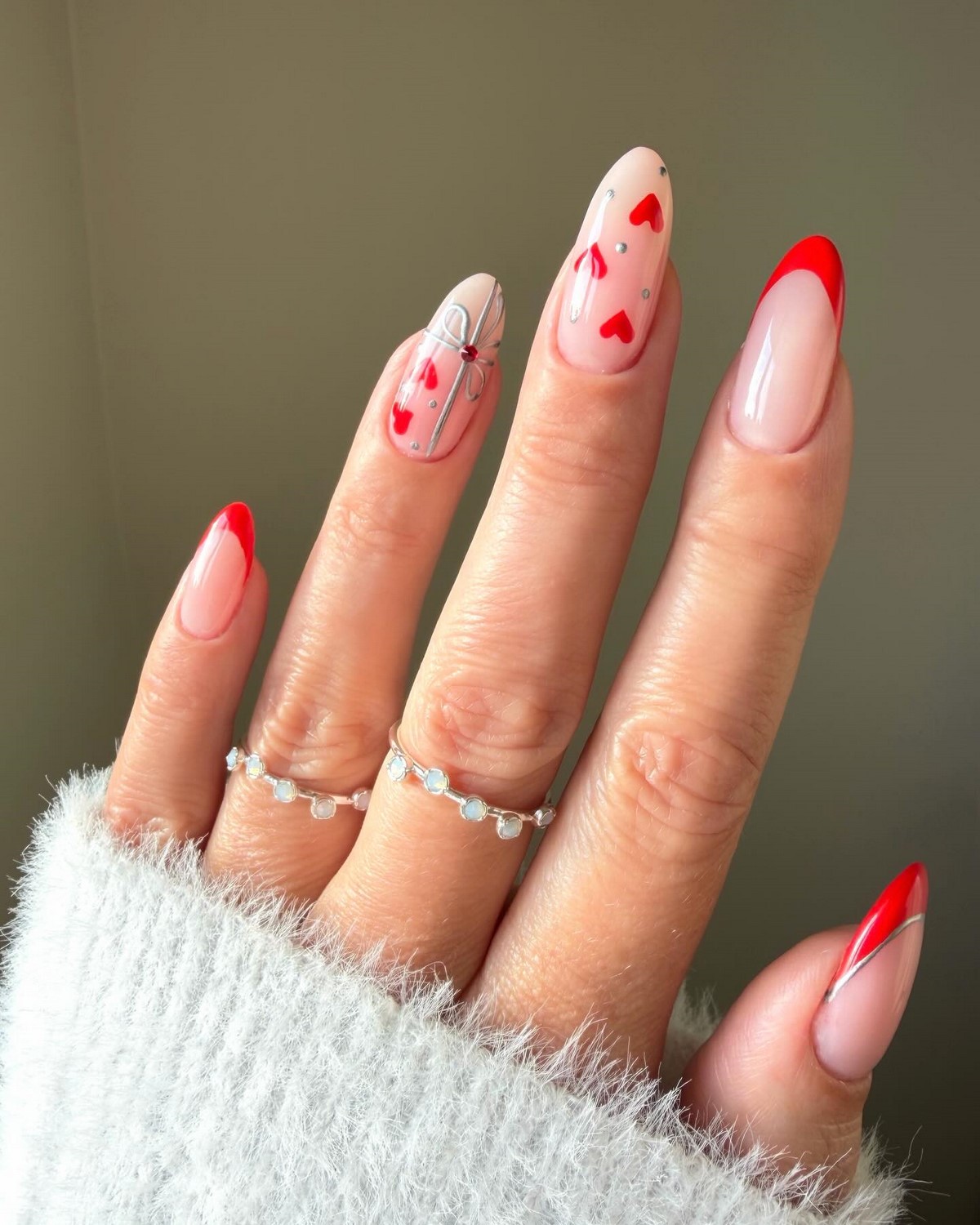 Ідеї френч-манікюру на зиму 2026 з модним характером