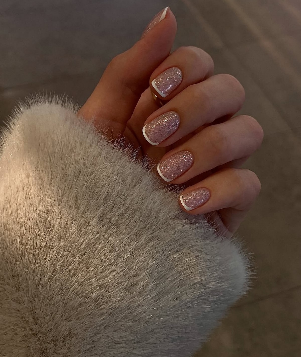 Ідеї френч-манікюру на зиму 2026 з модним характером