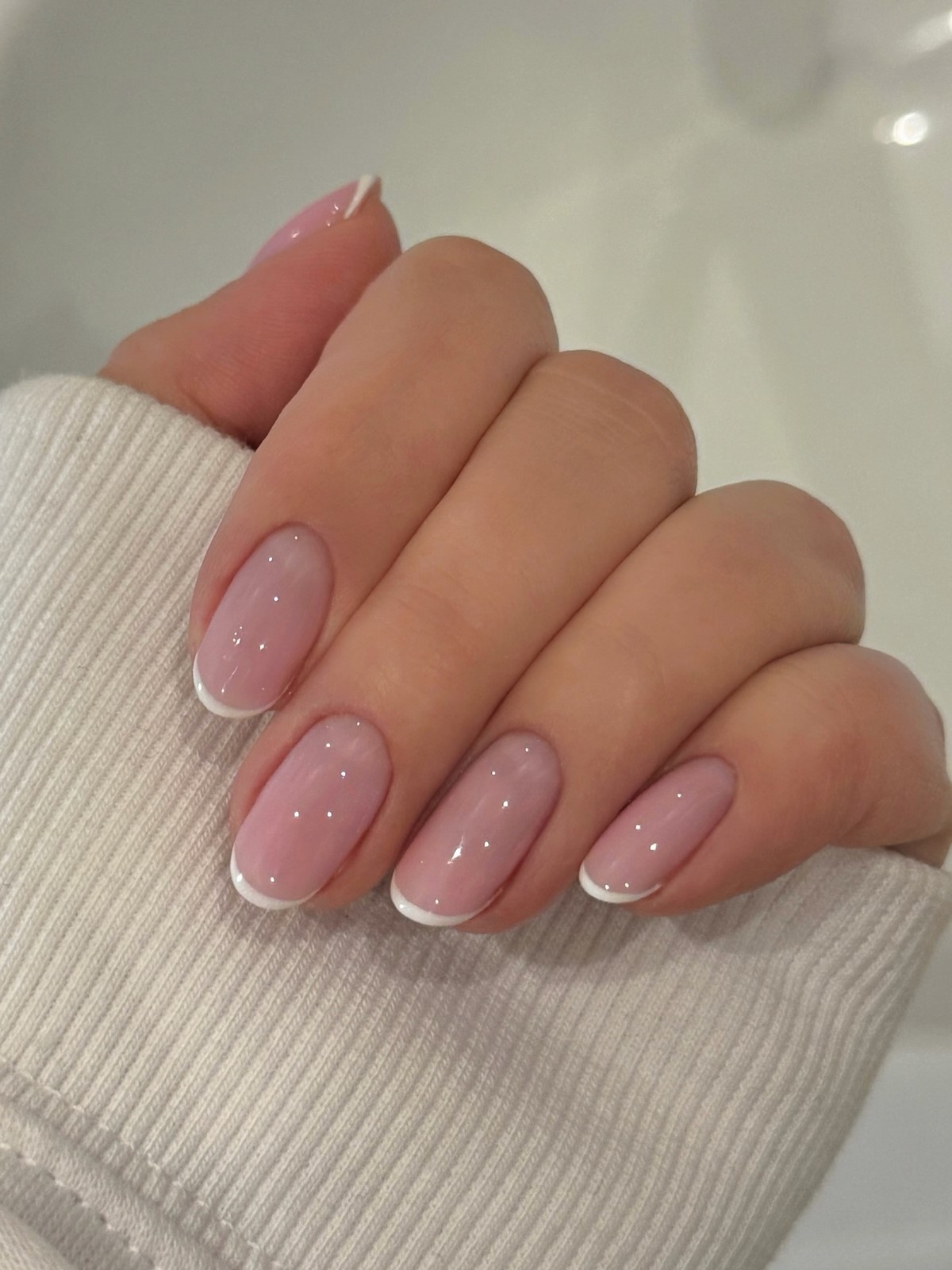 Ідеальний білий френч взимку 2026 як символ стилю