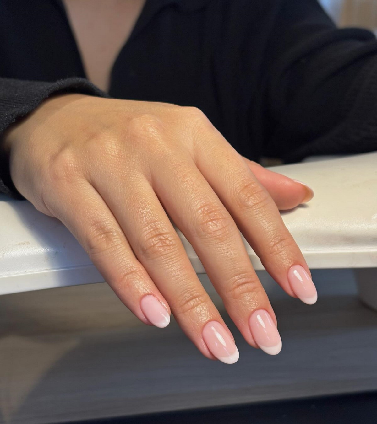 Ідеальний білий френч взимку 2026 як символ стилю