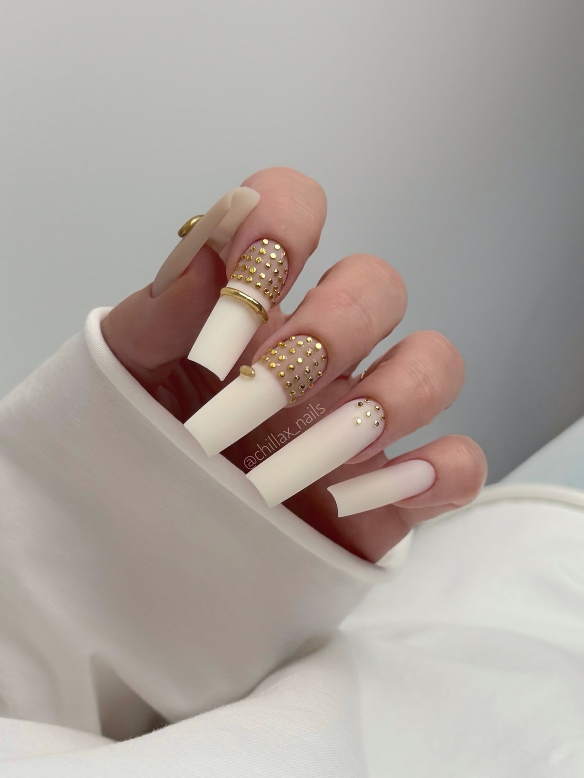 Довгий квадрат у лютому 2026: манікюр, який задає стиль