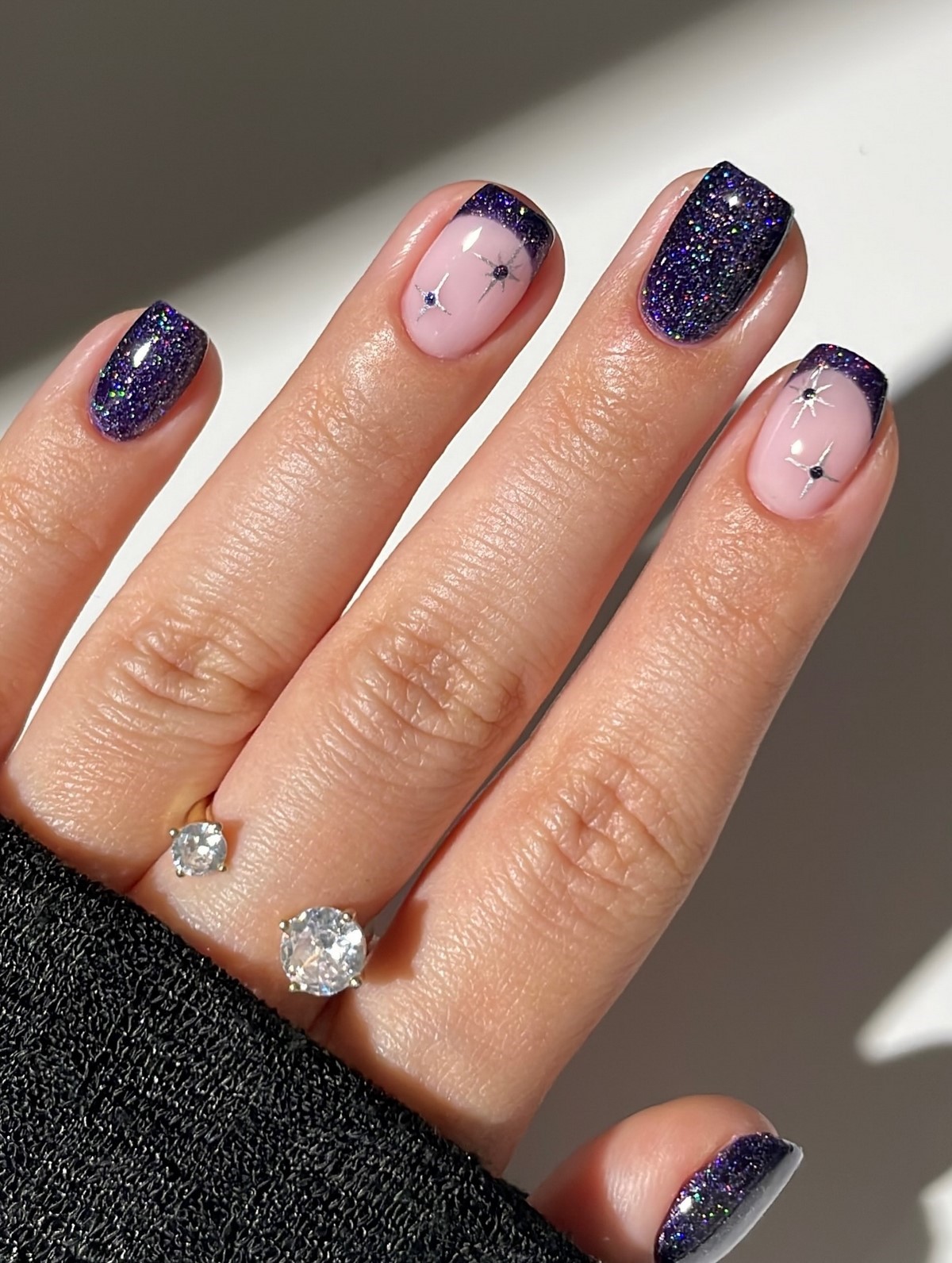 Манікюр на лютий 2026: трендові дизайни зими