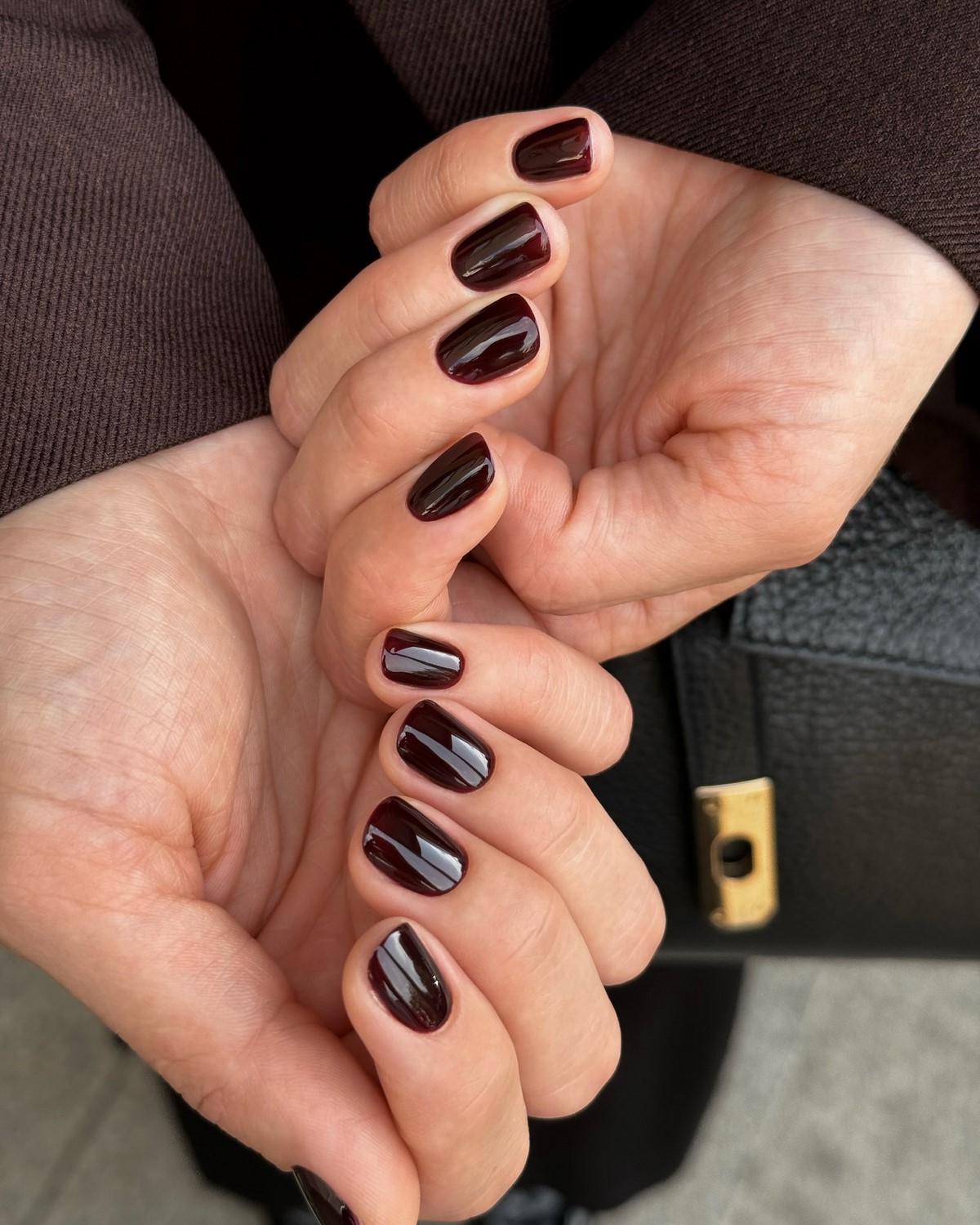 Манікюр на зиму 2026, який не набридає і завжди доречний