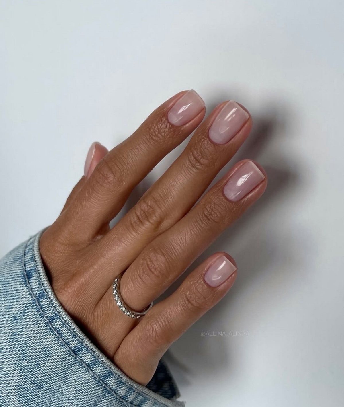 Манікюр на зиму 2026, який не набридає і завжди доречний