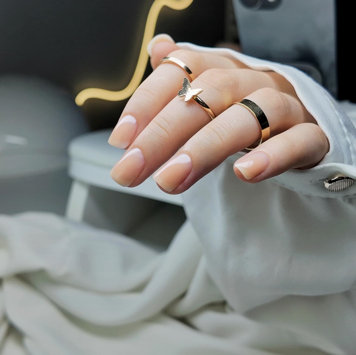 Манікюр Soap Nails на лютий 2026: мильна естетика зими