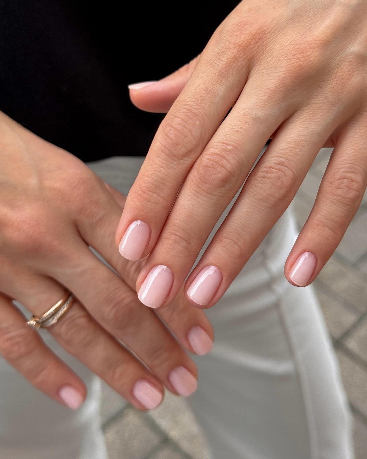 Манікюр Soap Nails на лютий 2026: мильна естетика зими