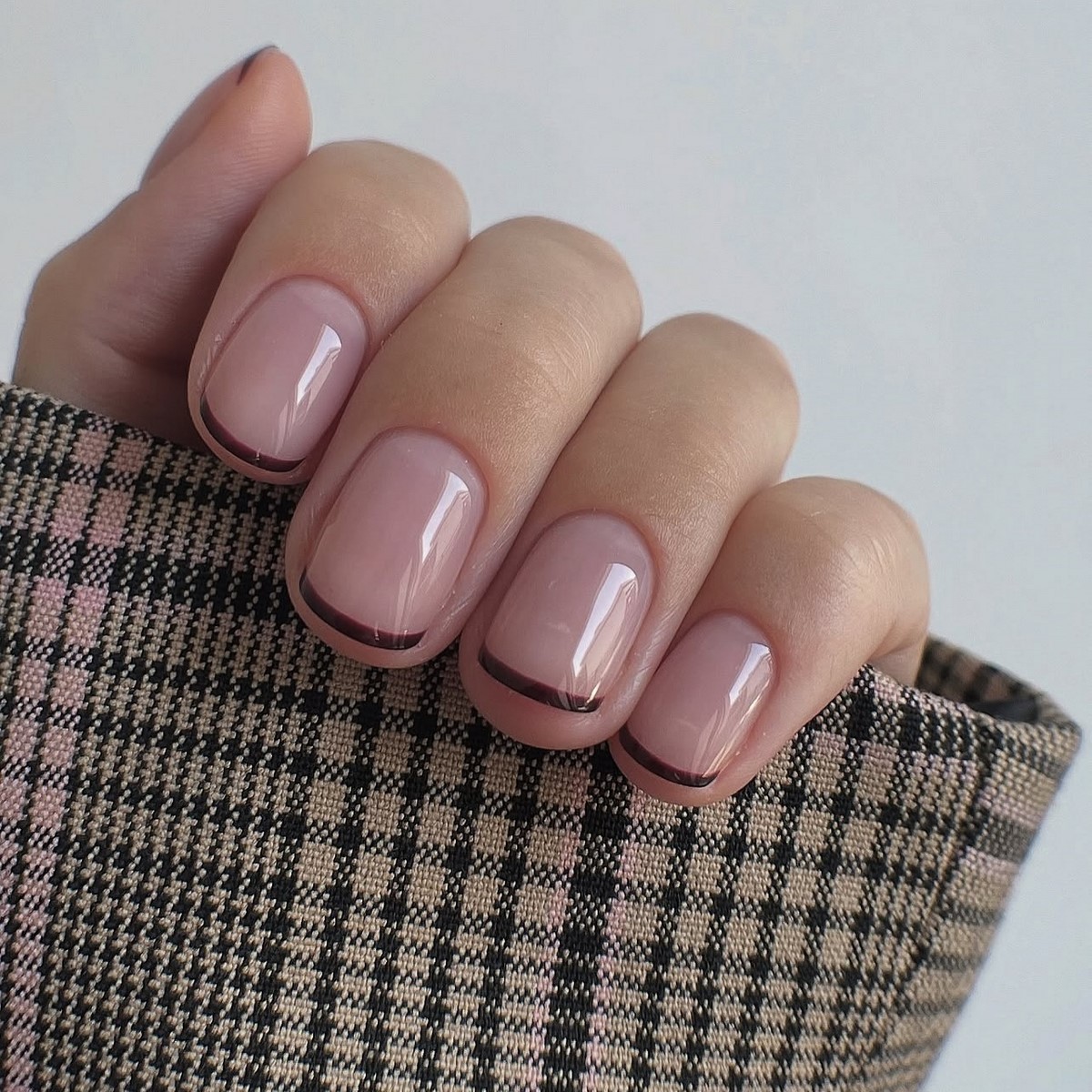 Мікрофренч на лютий 2026: витончена класика сезону