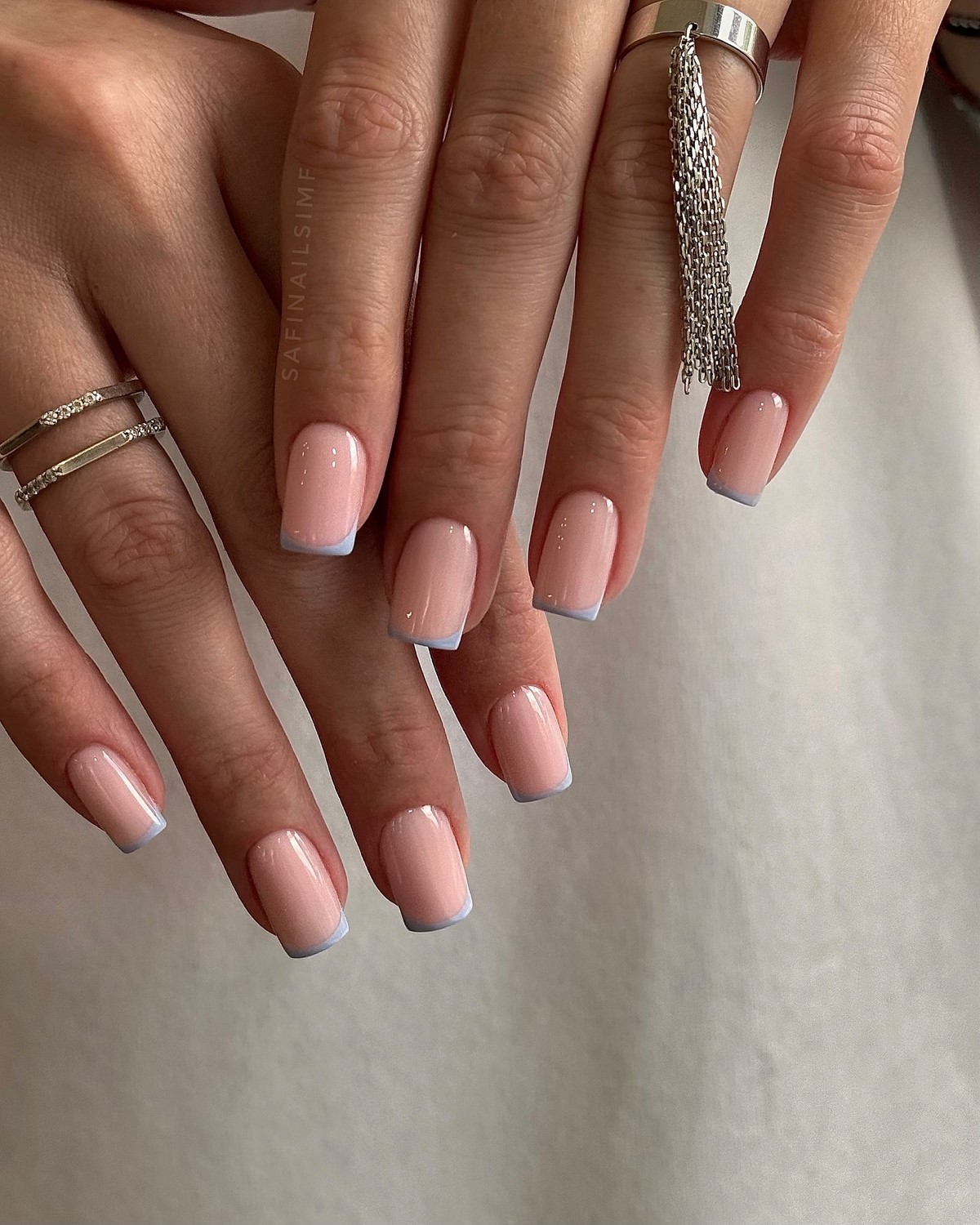 Мікрофренч на лютий 2026: витончена класика сезону