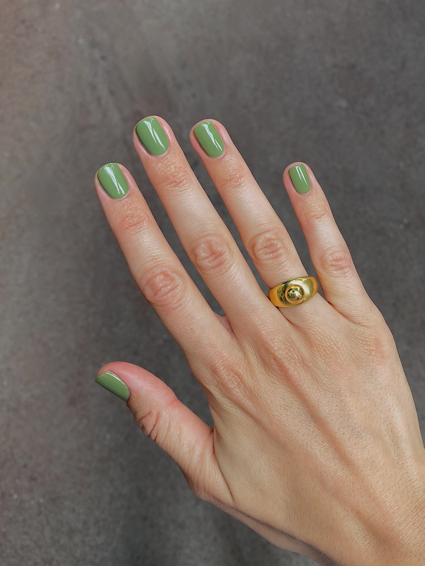 Модні кольори в манікюрі 2026 року: головні відтінки сезону