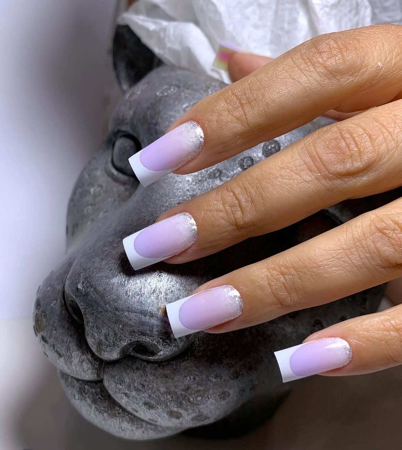 Модні кольори в манікюрі 2026 року: головні відтінки сезону