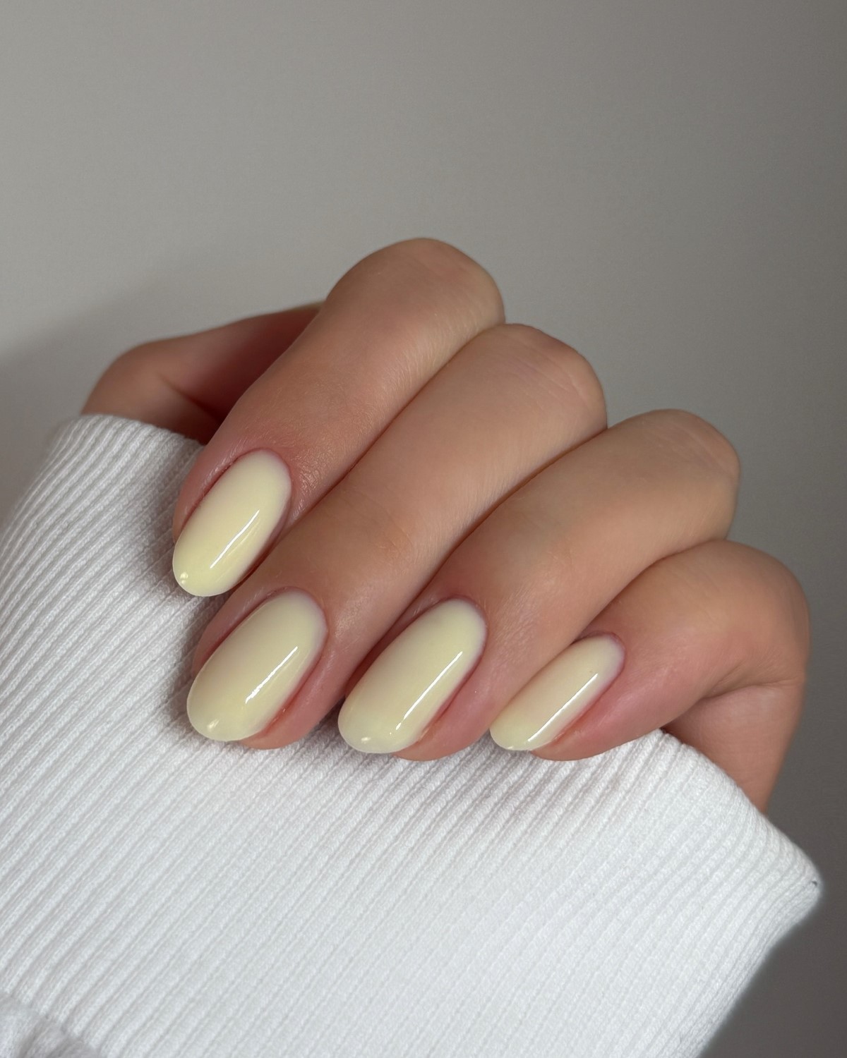 Нюдово-пастельні нігті 2026, які виглядають бездоганно