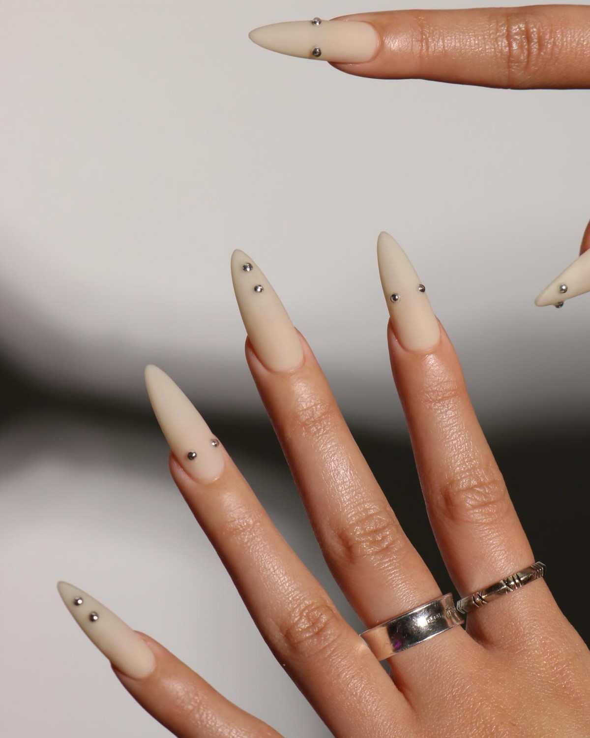 Нюдово-пастельні нігті 2026, які виглядають бездоганно