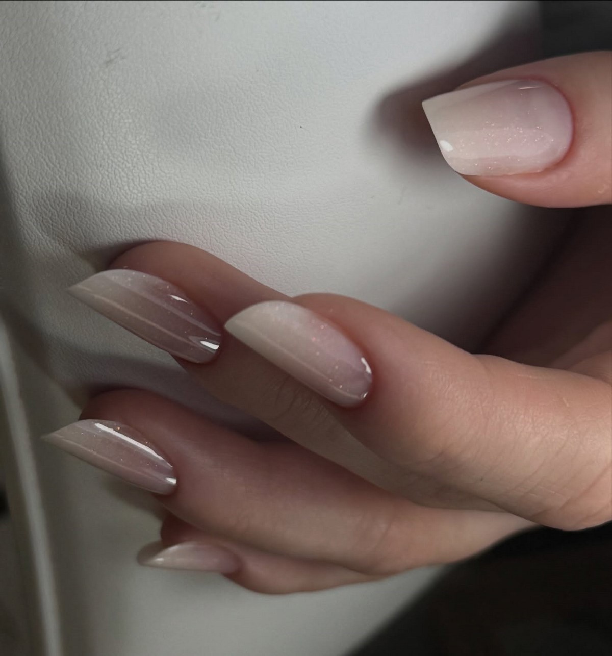Нюдово-пастельні нігті 2026, які виглядають бездоганно
