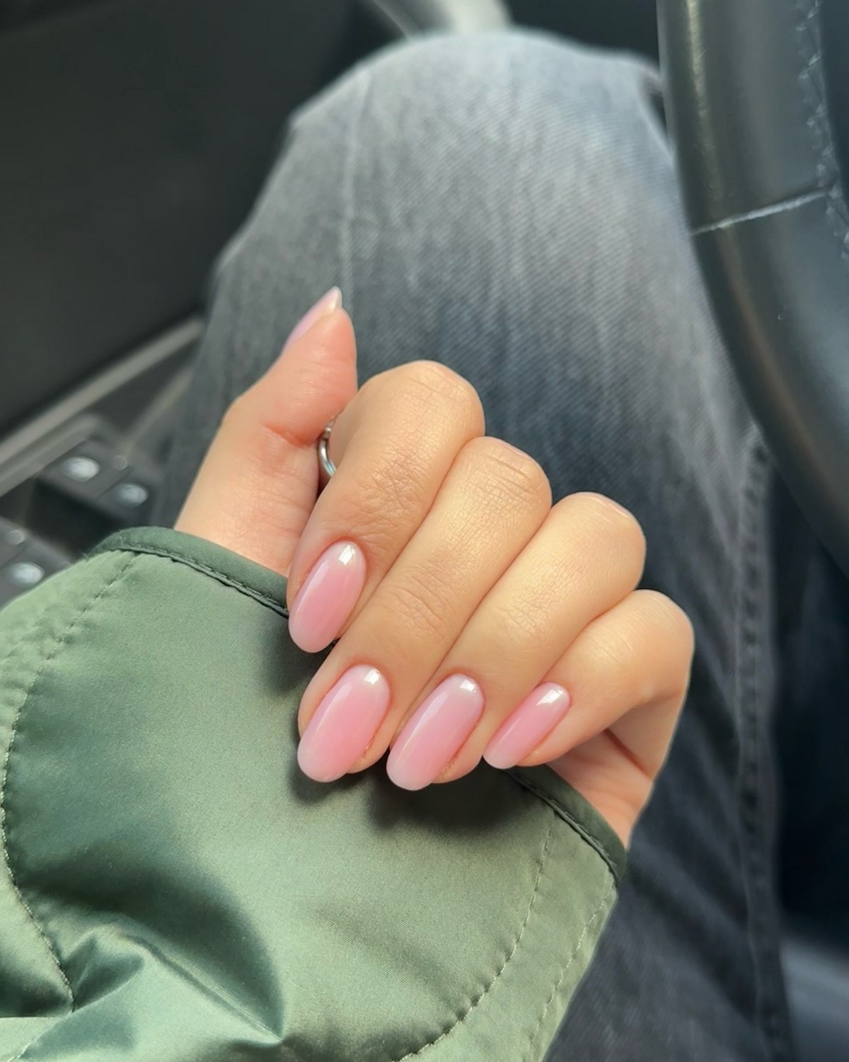 Нюдово-пастельні нігті 2026, які виглядають бездоганно