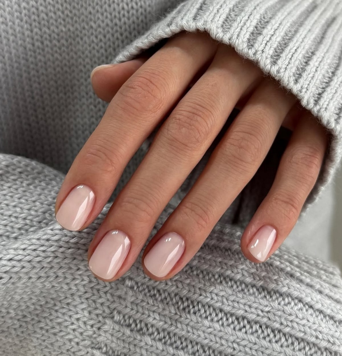 Нюдово-пастельні нігті 2026, які виглядають бездоганно