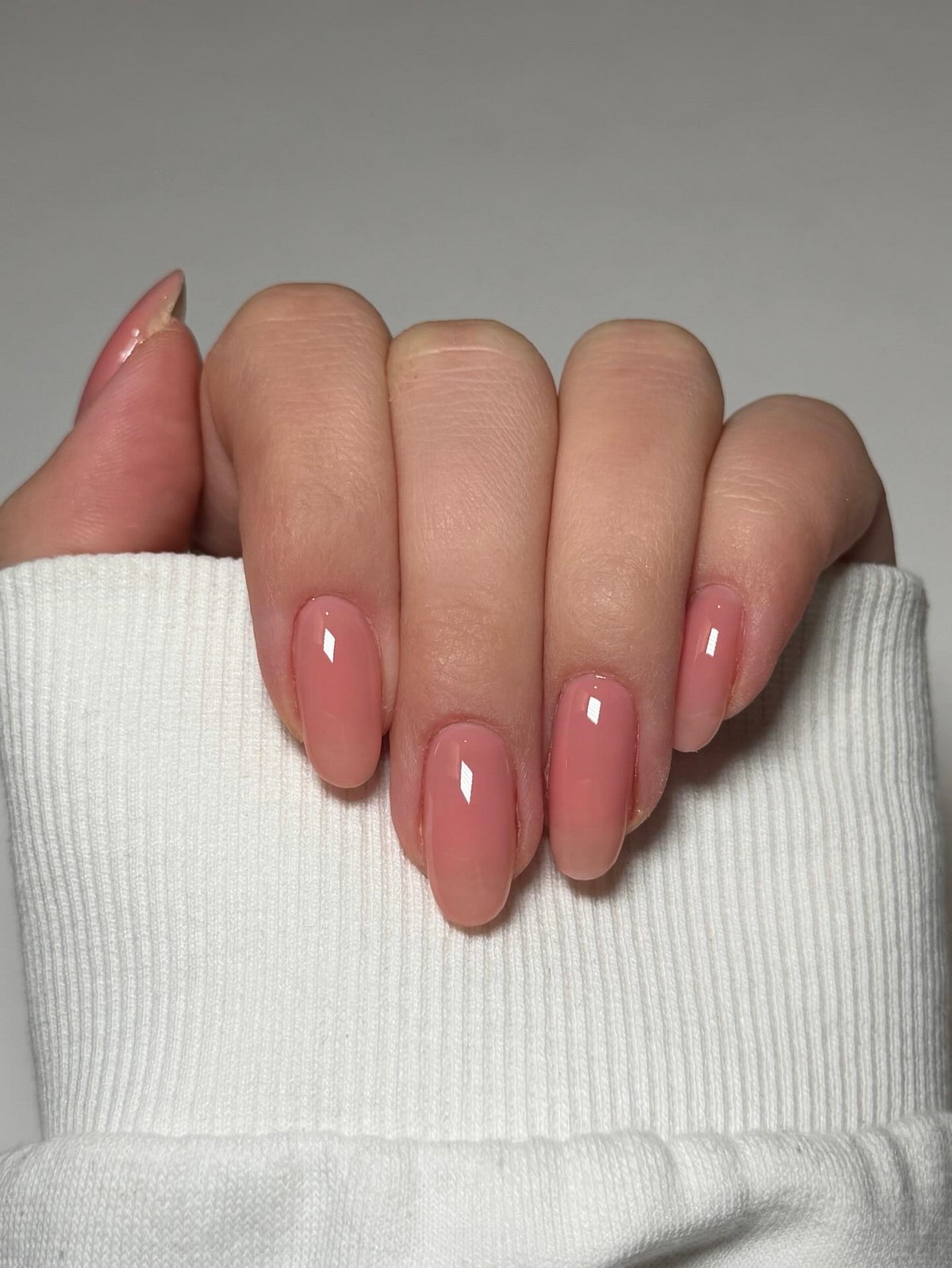 Нюдово-пастельні нігті 2026, які виглядають бездоганно