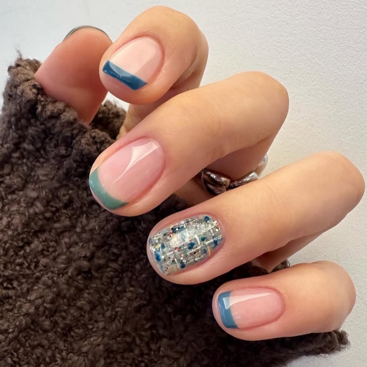 Ніжні дизайни нігтів на лютий 2026 року, які закохують