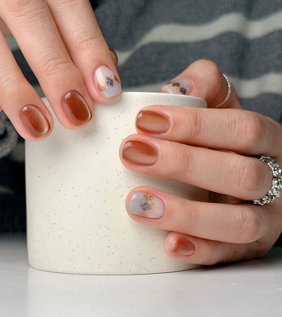 Зимовий манікюр з делікатними акцентами на 2026 рік