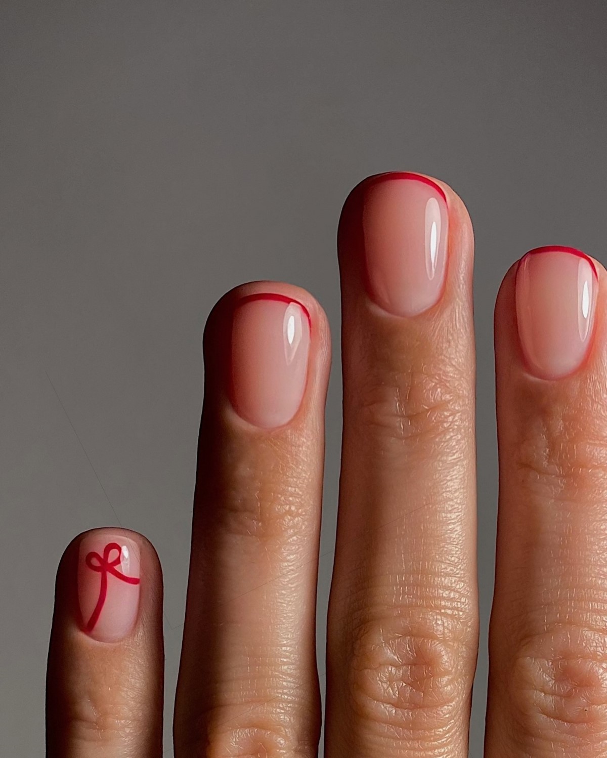 Мікрофренч на короткі нігті – тренд 2026 року