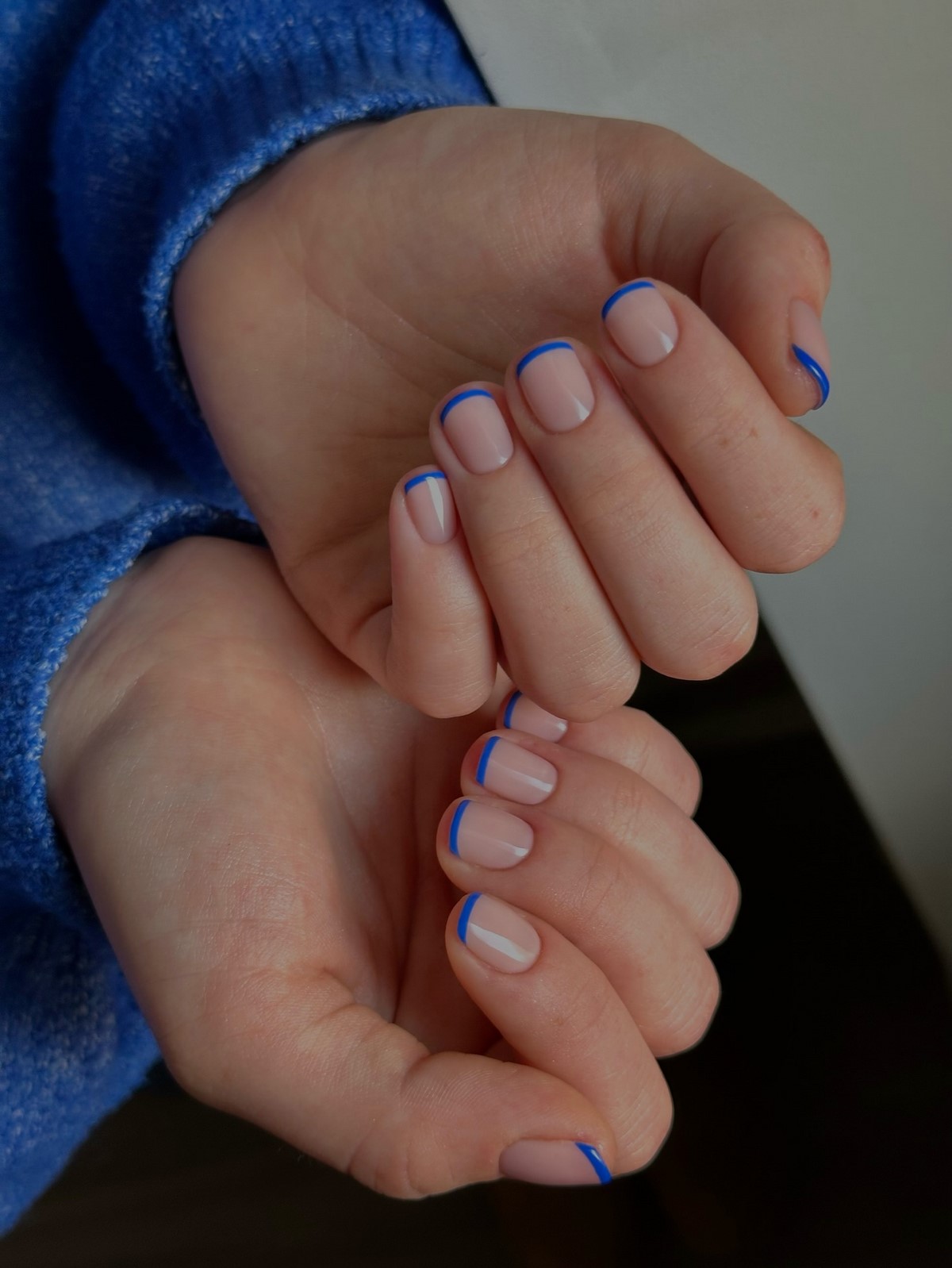 Мікрофренч на короткі нігті – тренд 2026 року