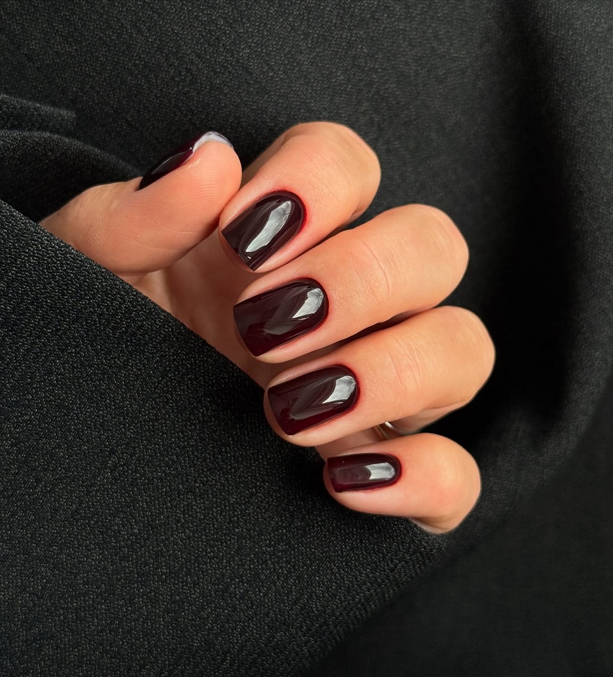 Манікюр без дизайну, який виглядає чисто і дорого